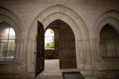 Puerta de la sala capitular de Cañas